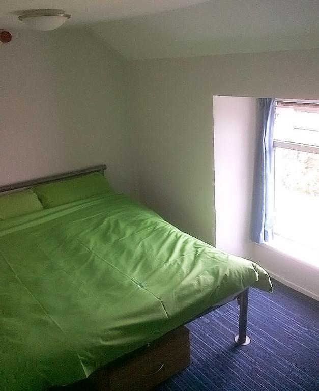 Yha Poppit Sands Cardigan Room photo